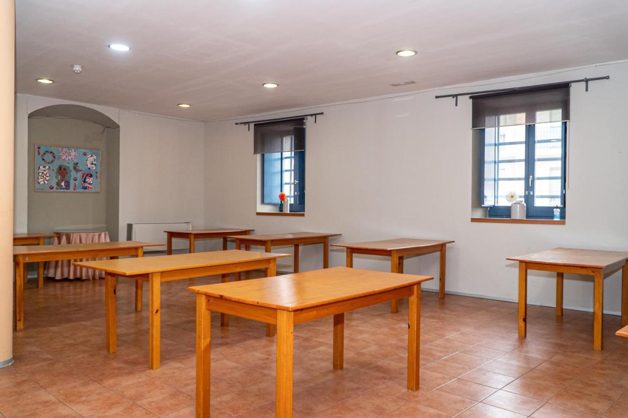 Albergue De กวยยาร์ ภายนอก รูปภาพ